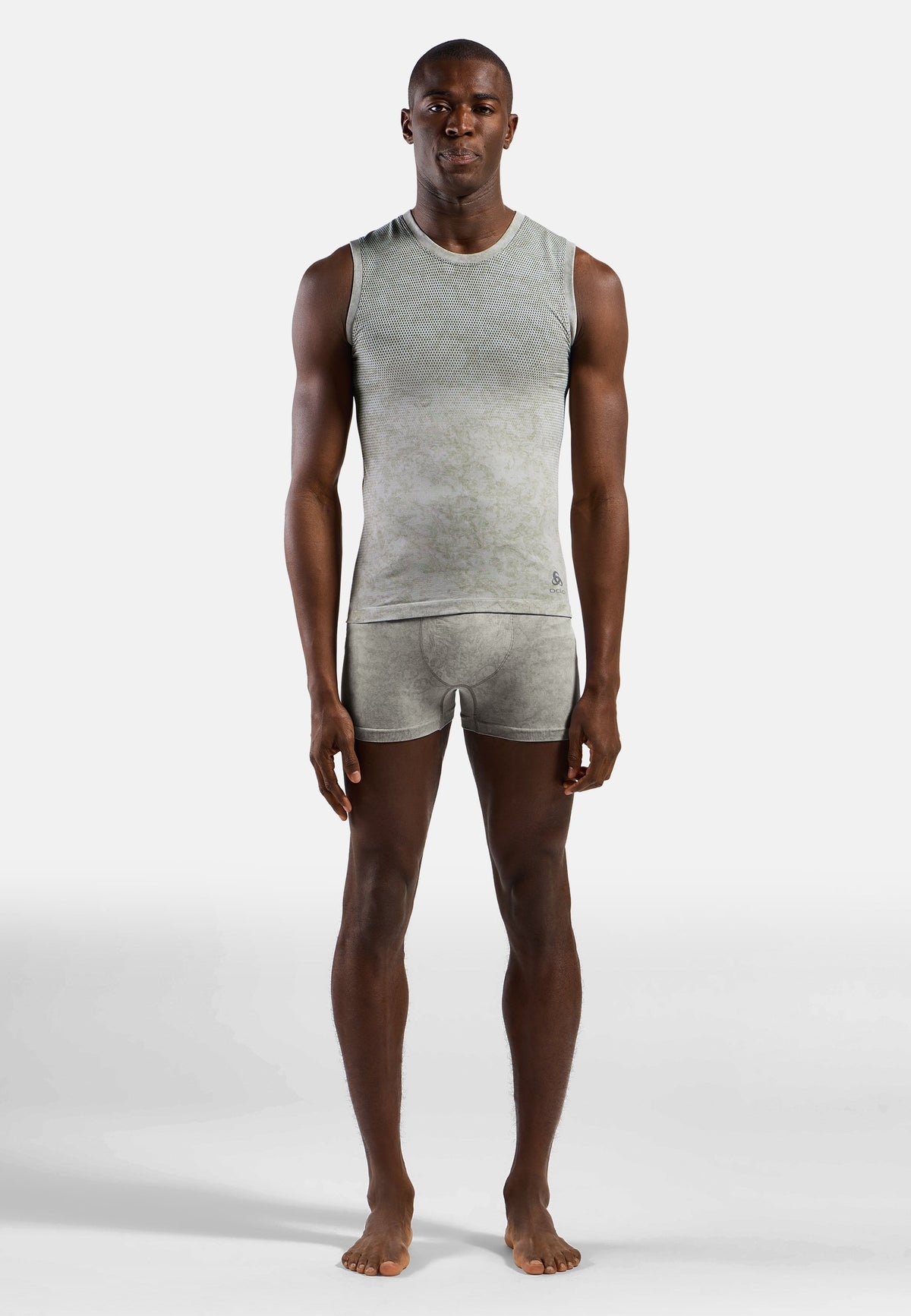 The Performance Light rain-dye sleeveless base layer
