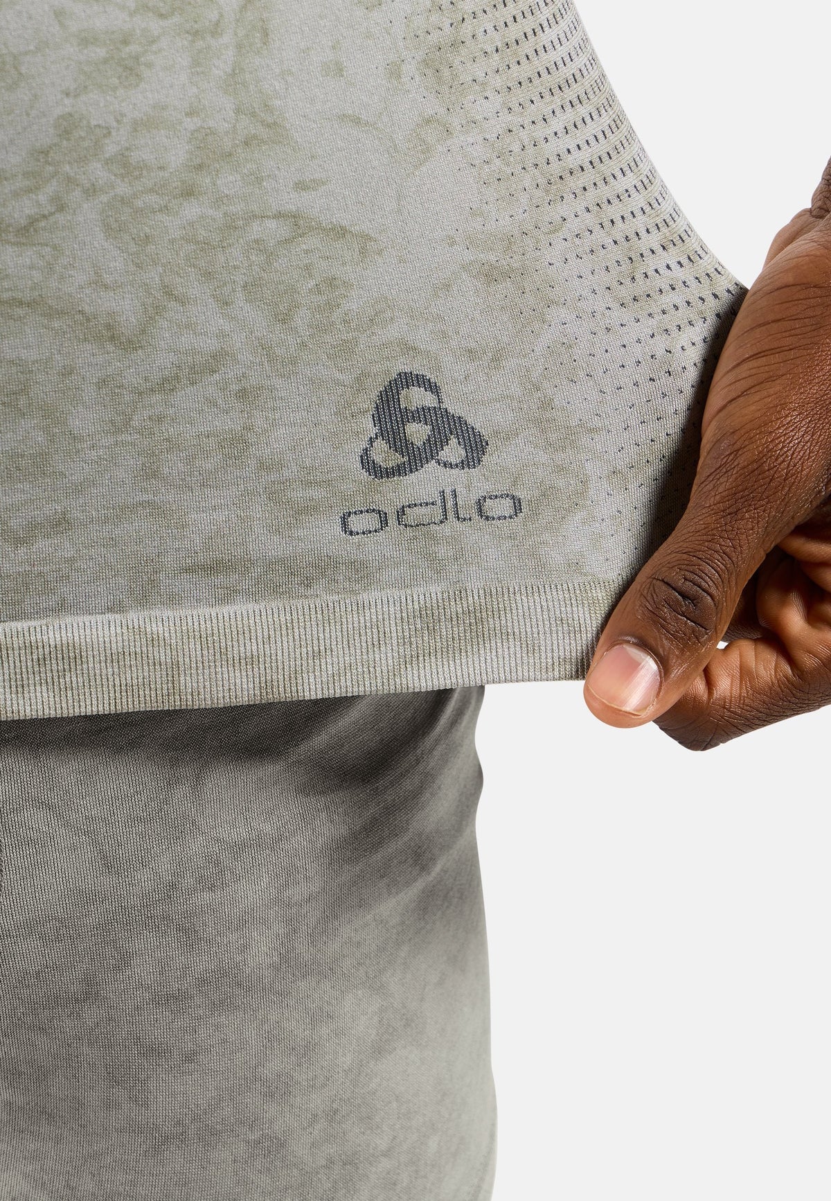 The Performance Light rain-dye sleeveless base layer