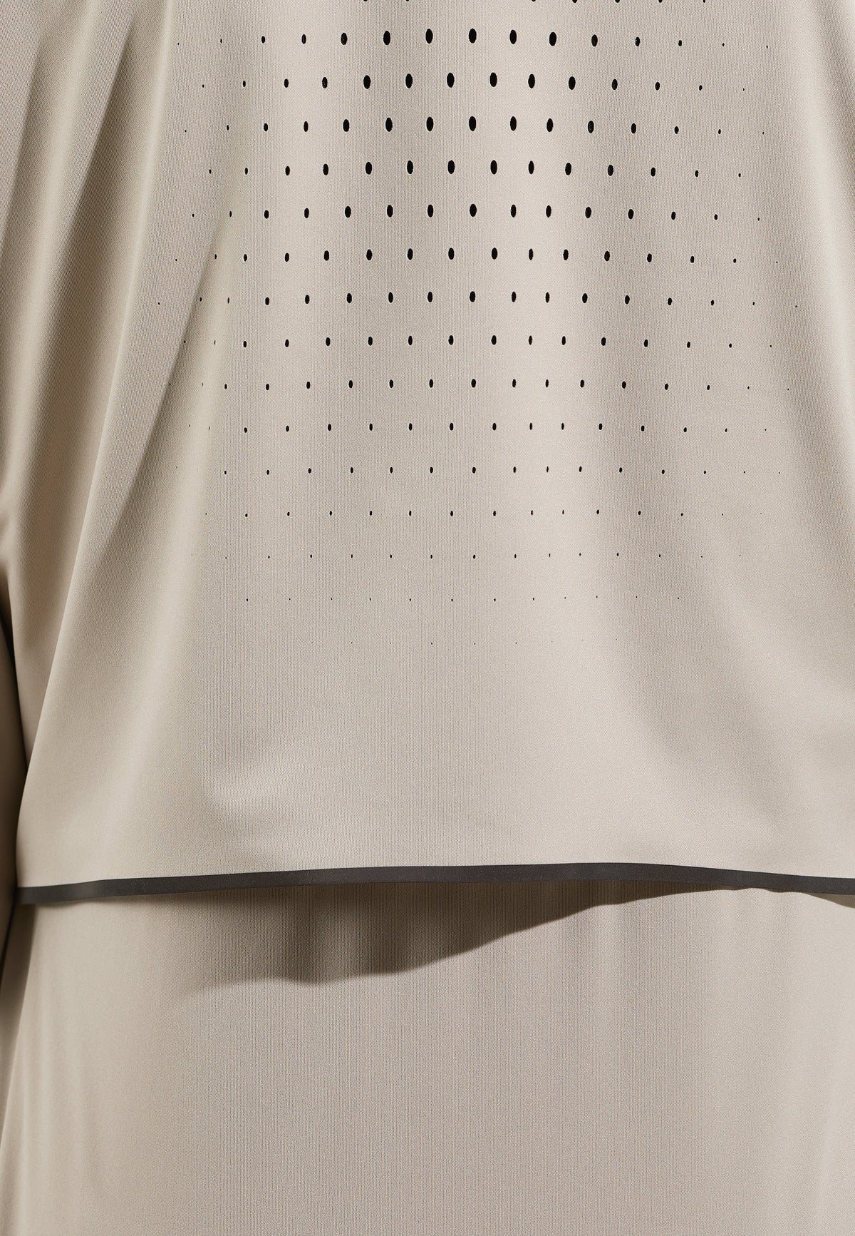 The Zeroweight Pro Warm reflective running jacket