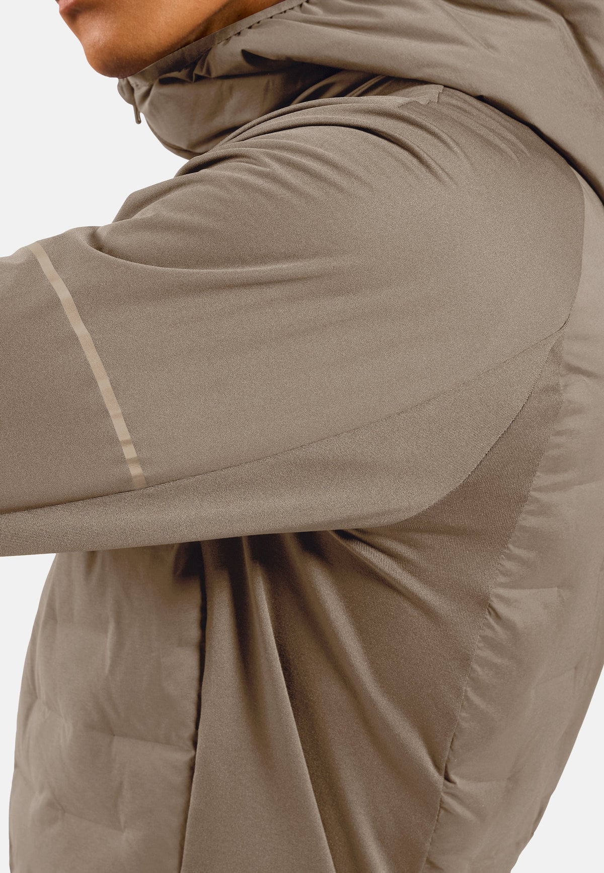 The Zeroweight Insulator running jacket