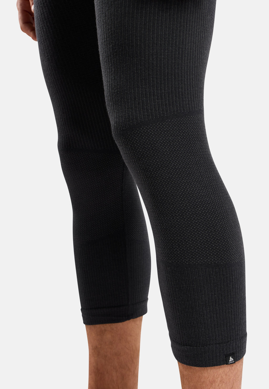 The Seamless Performance Wool 3/4 base layer bottoms