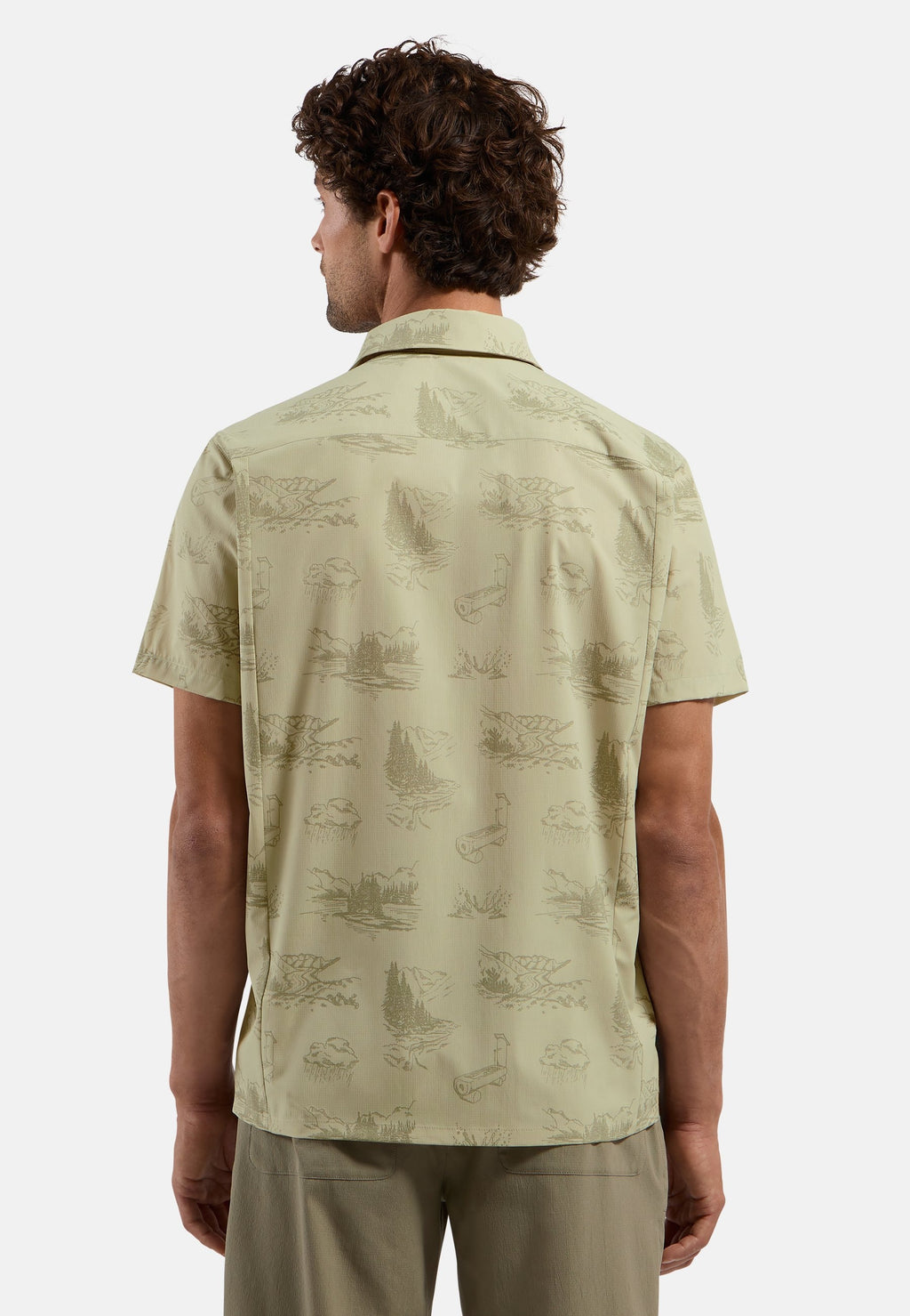 The Essentials short-sleeve print hiking shirt