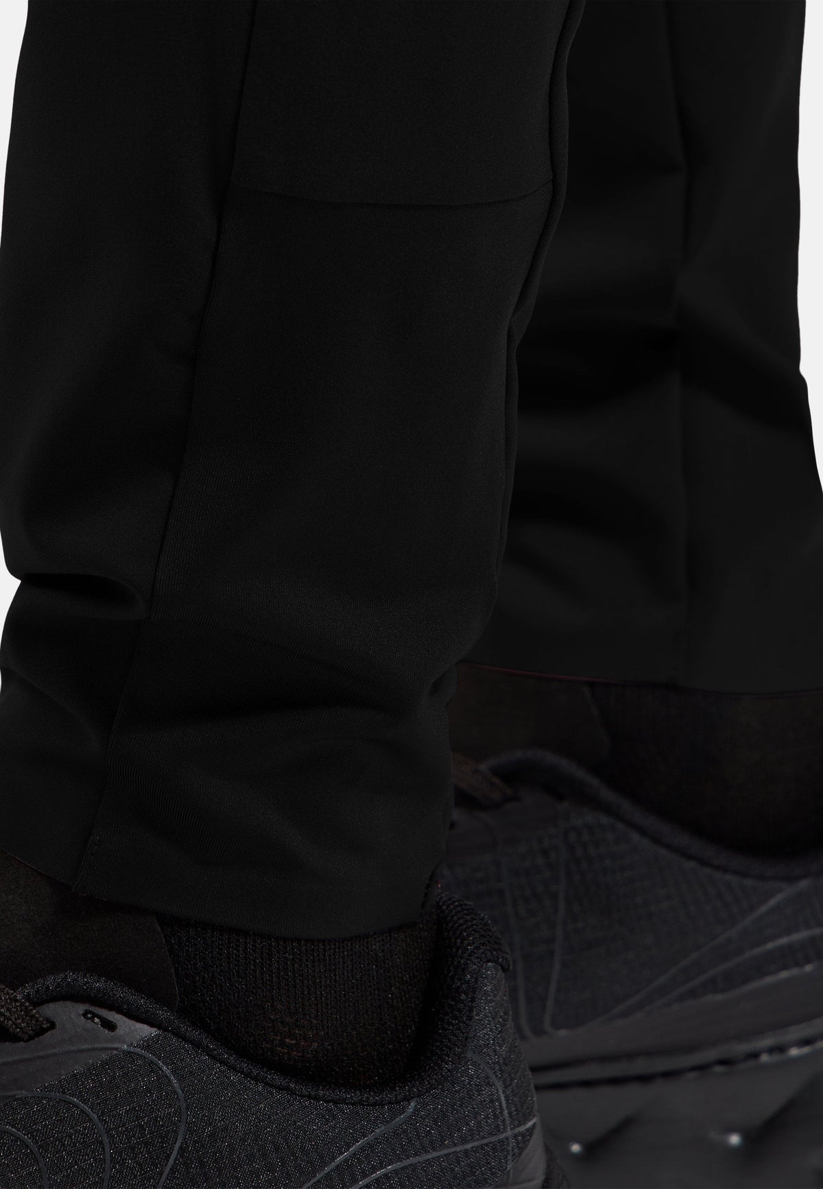 The men's Zeroweight running pants