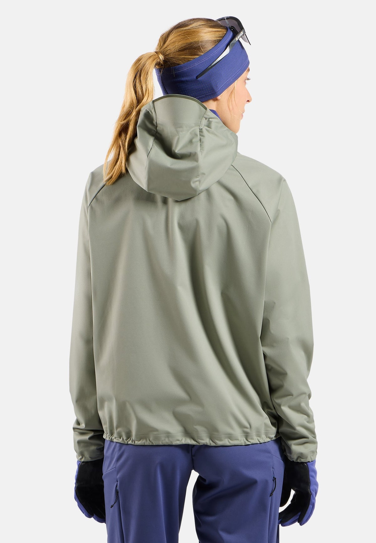 The Zeroweight Pro Warm windproof cross-country anorak