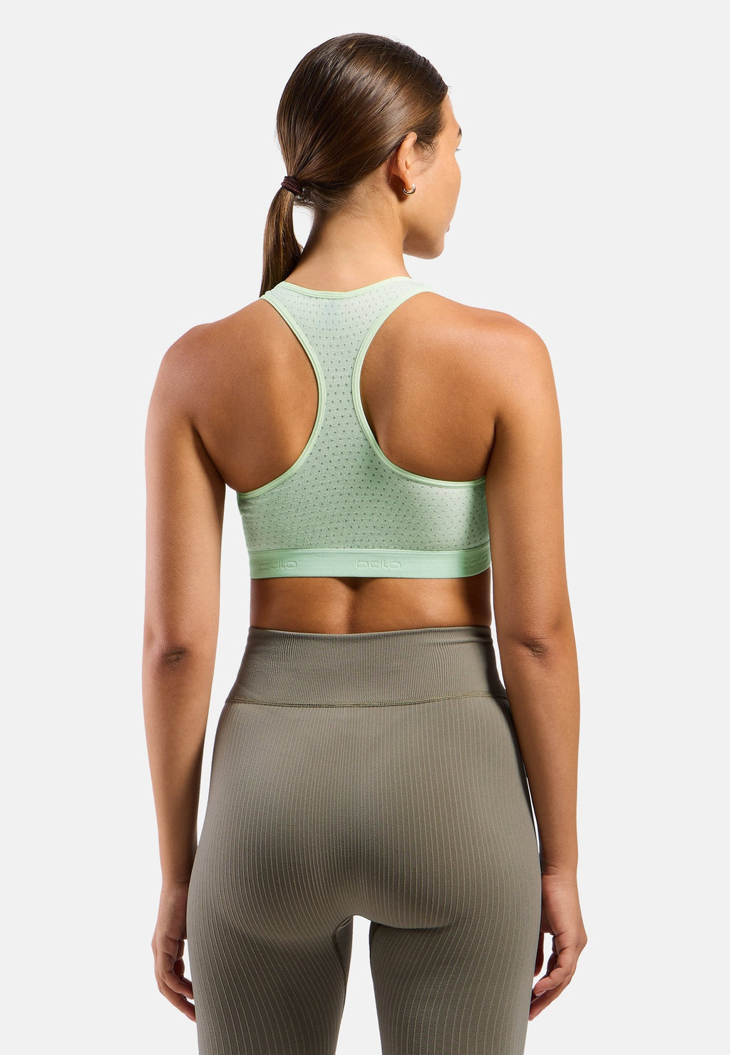 The Ascent Performance Wool Medium Sports Bra