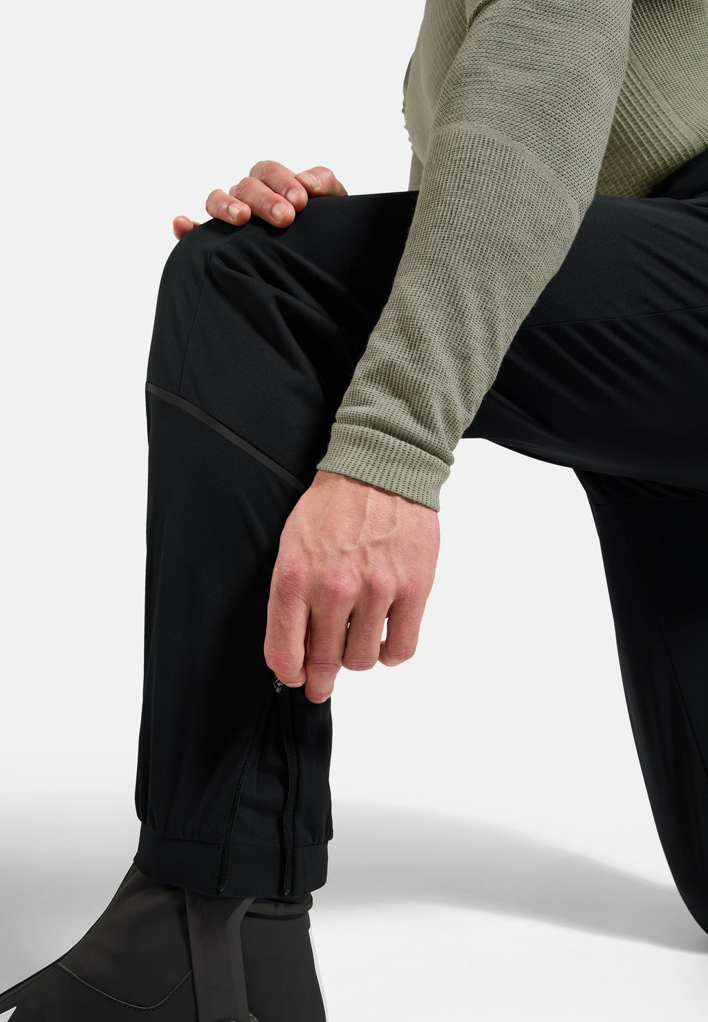 The Zeroweight Elite windproof cross-country pants