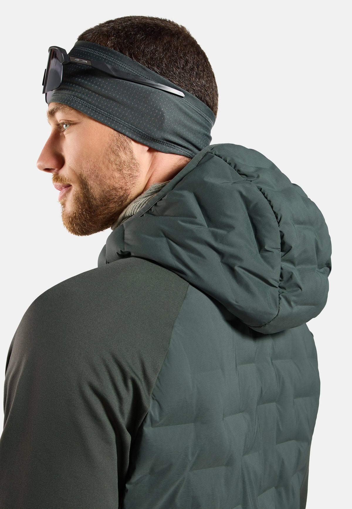 The Zeroweight Insulator hybrid mid layer hooded zip