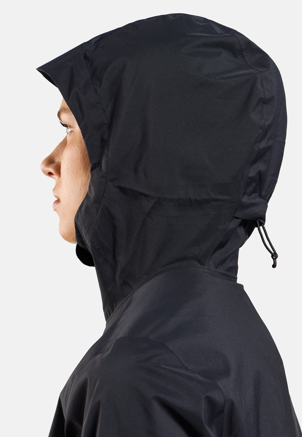 The women's Aegis 2.5L waterproof hardshell jacket