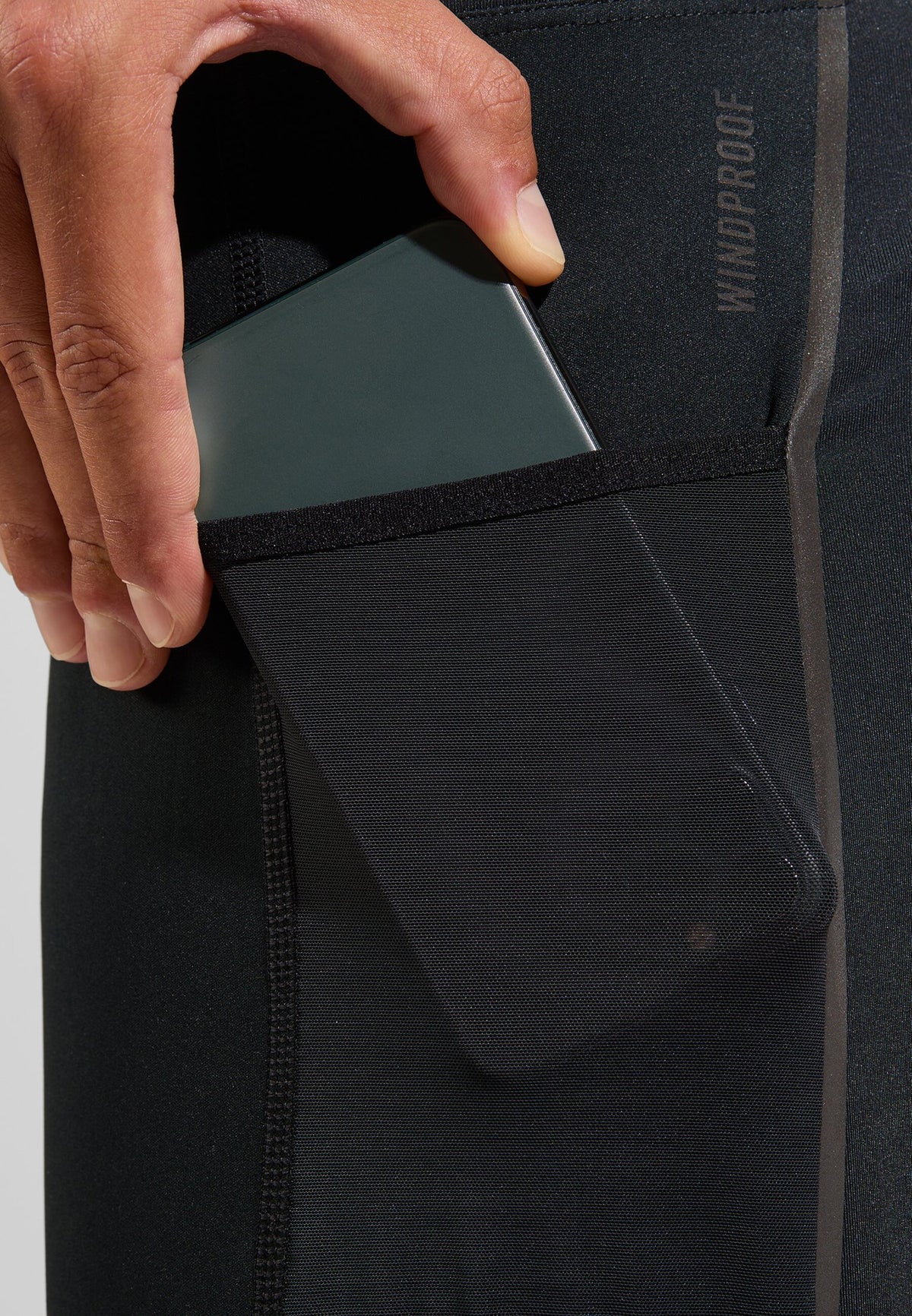 The Zeroweight Warm reflective running tights