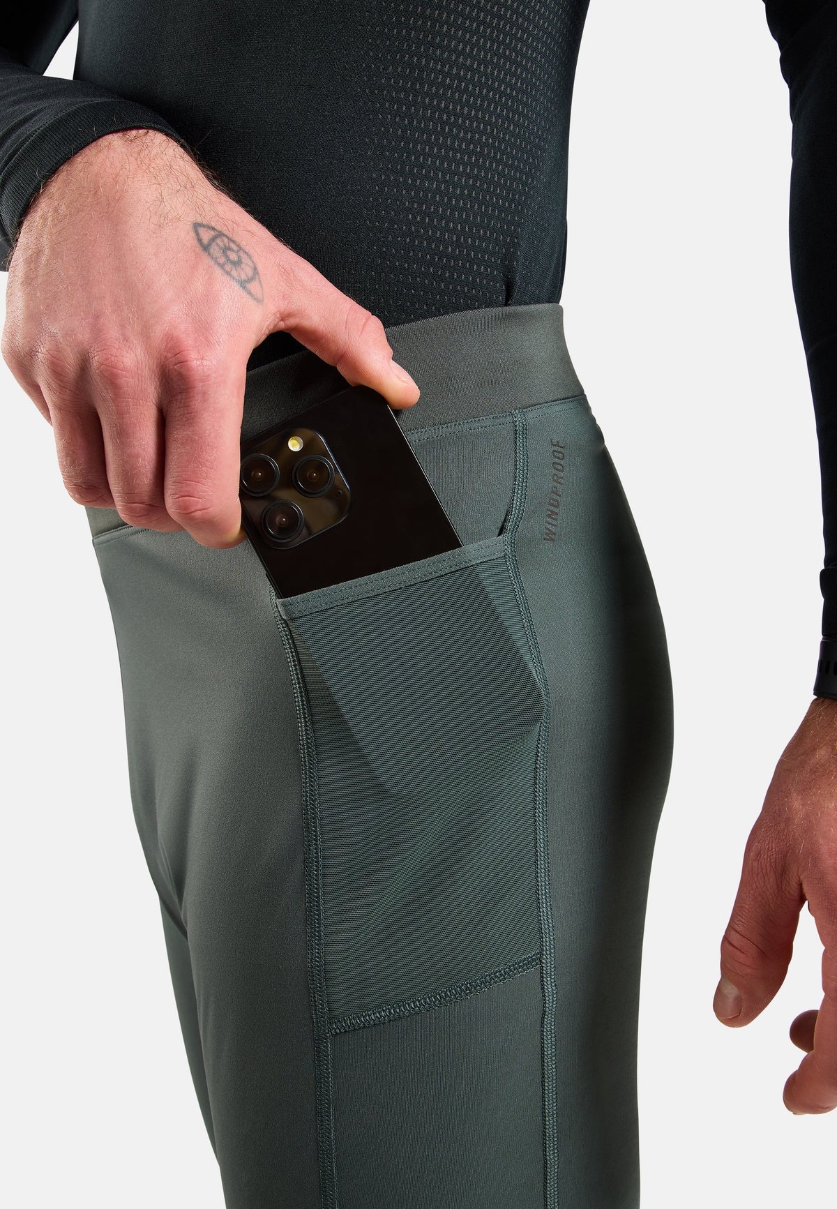 The Zeroweight Warm reflective running tights 2.0