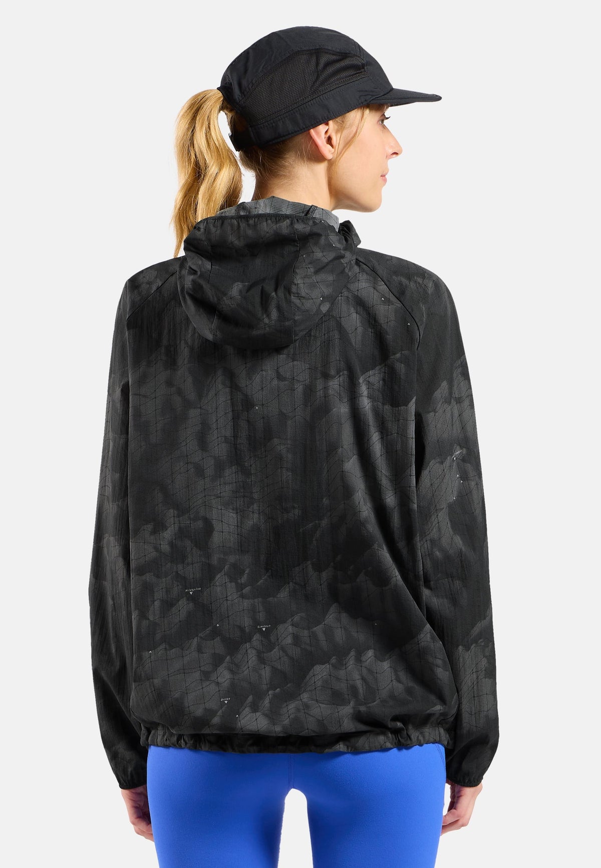 The Zeroweight hyper print hooded running anorak