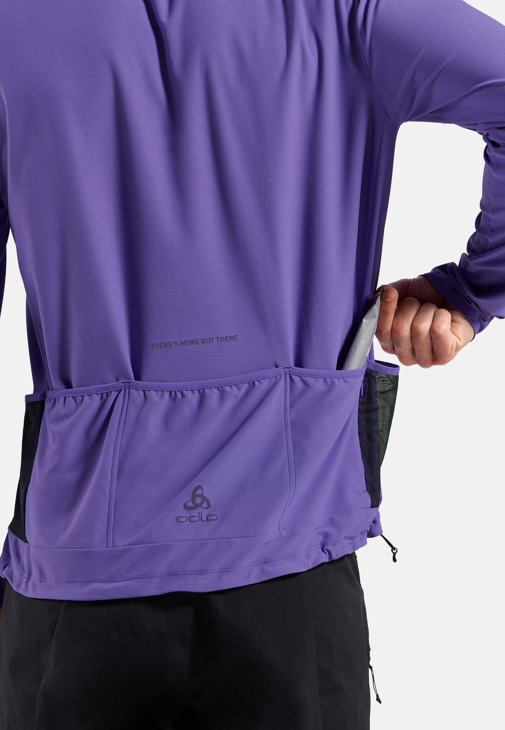 The Explorer Chill-Tec cargo long-sleeve t-shirt