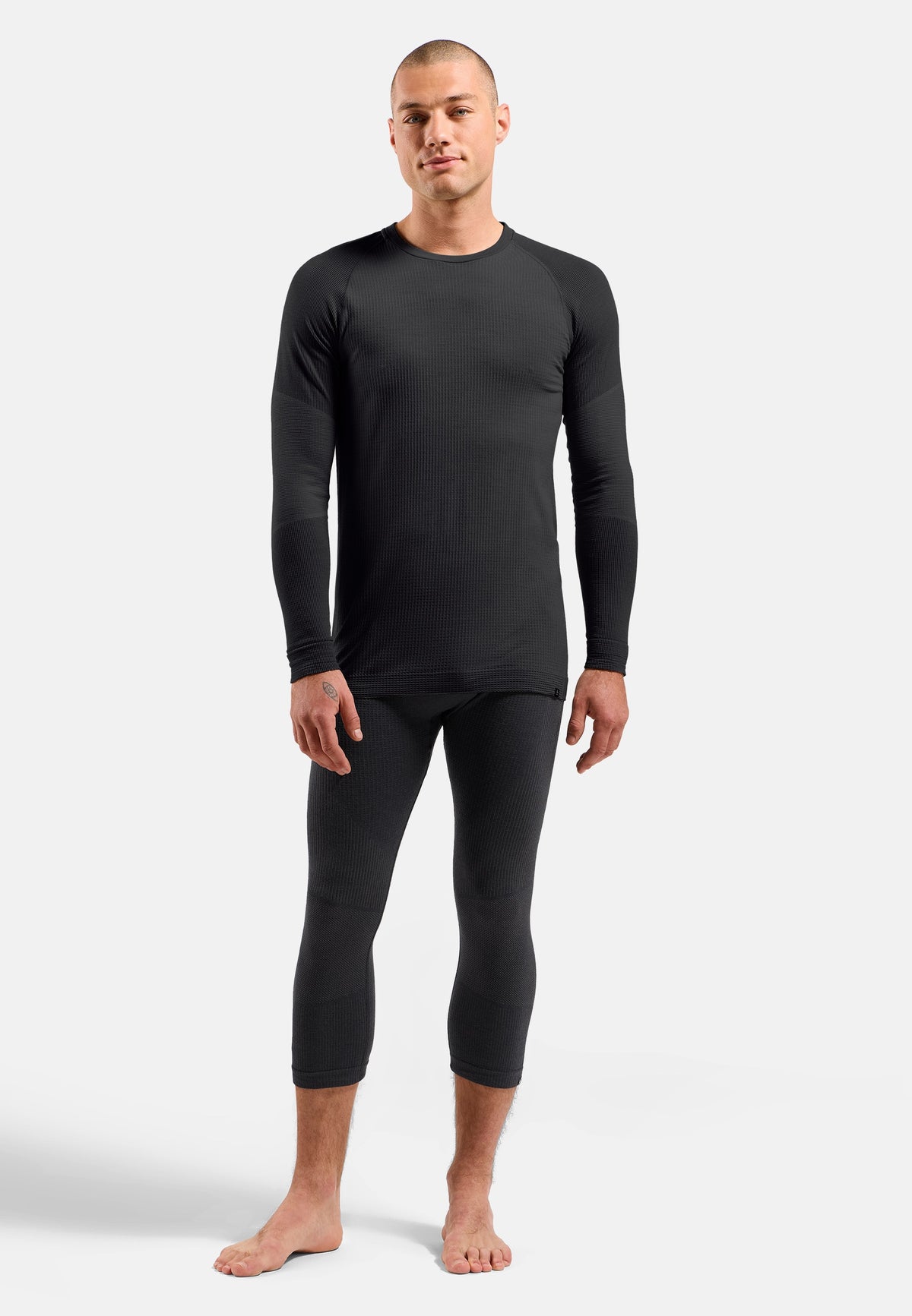 The Seamless Performance Wool 3/4 base layer bottoms