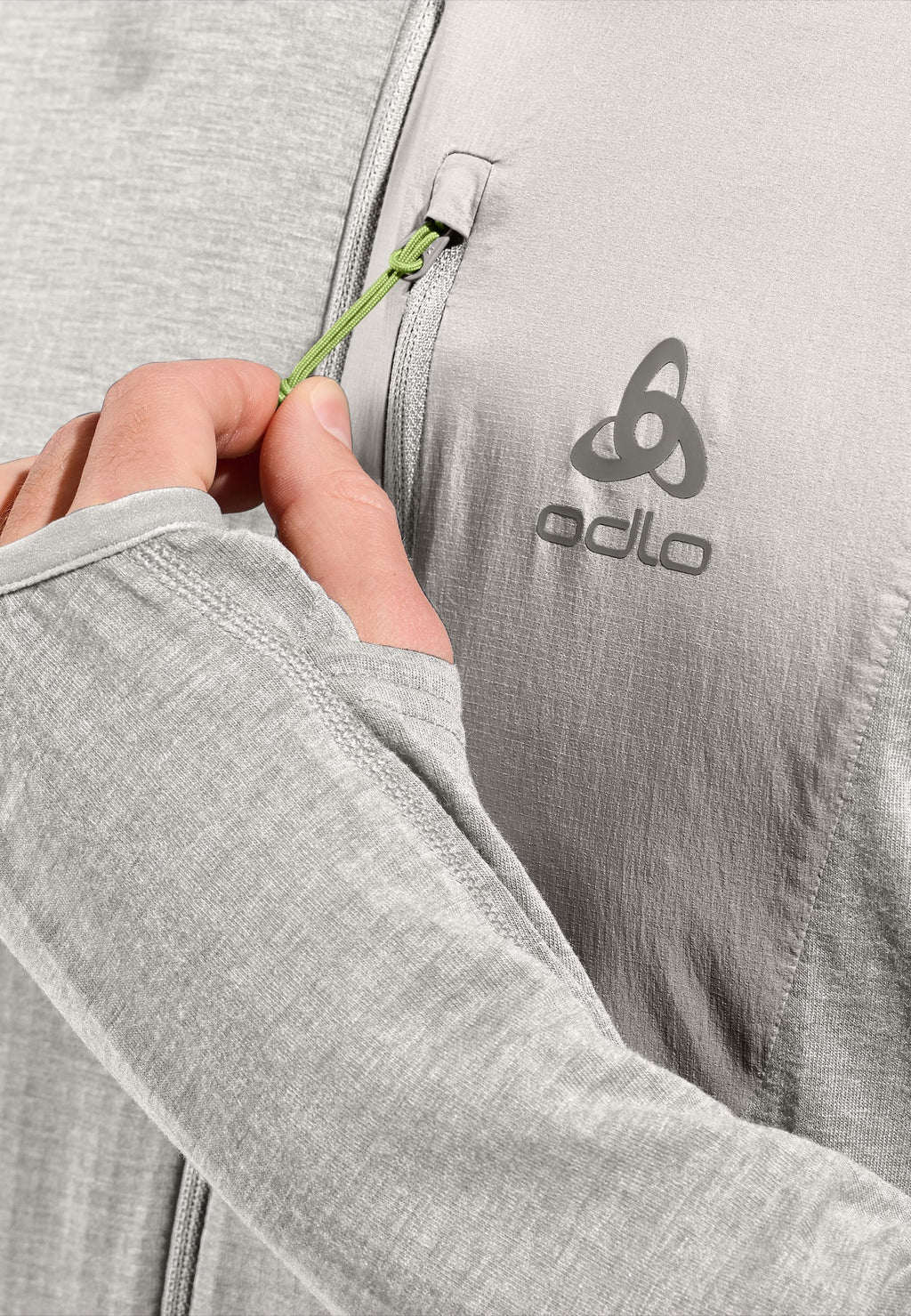 The Ascent mid layer hooded zip