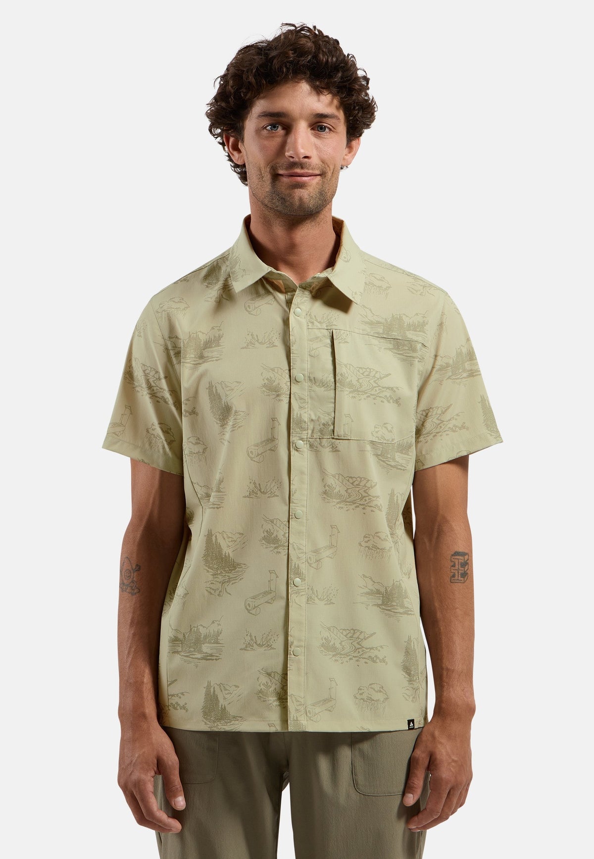 The Essentials short-sleeve print hiking shirt