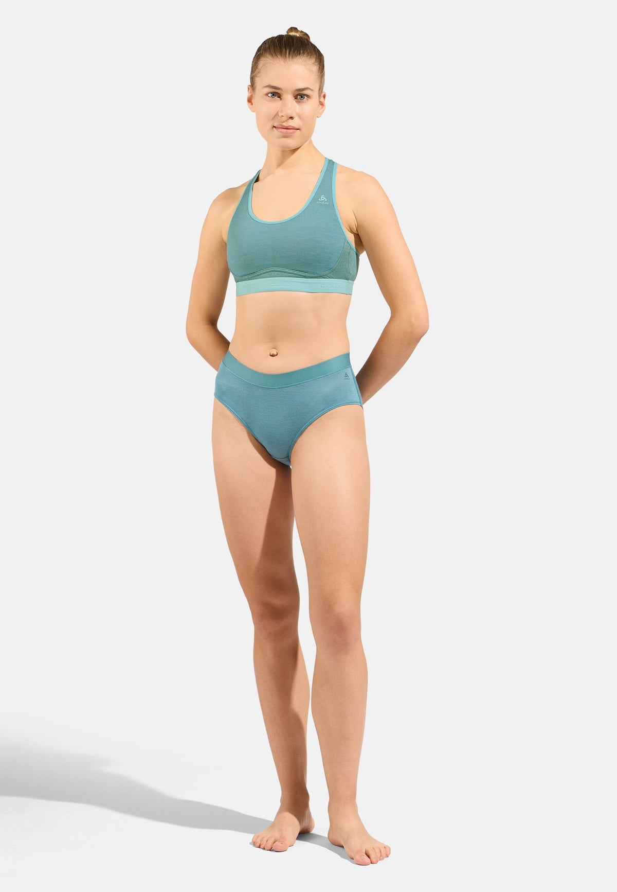 The Ascent Performance Wool Medium Sports Bra