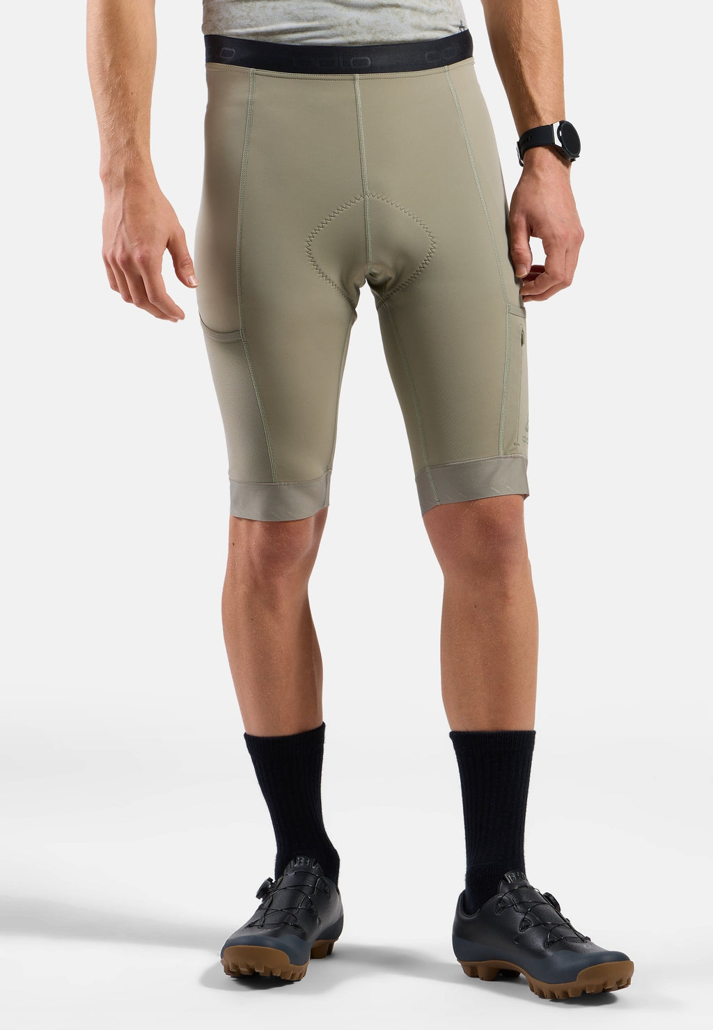 The Explorer men's cargo short tights
