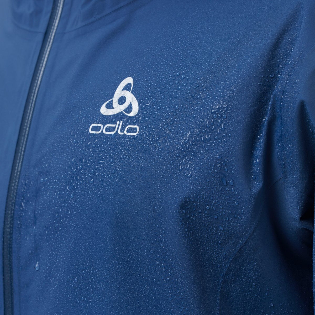 The men's Aegis 2.5L waterproof hardshell jacket