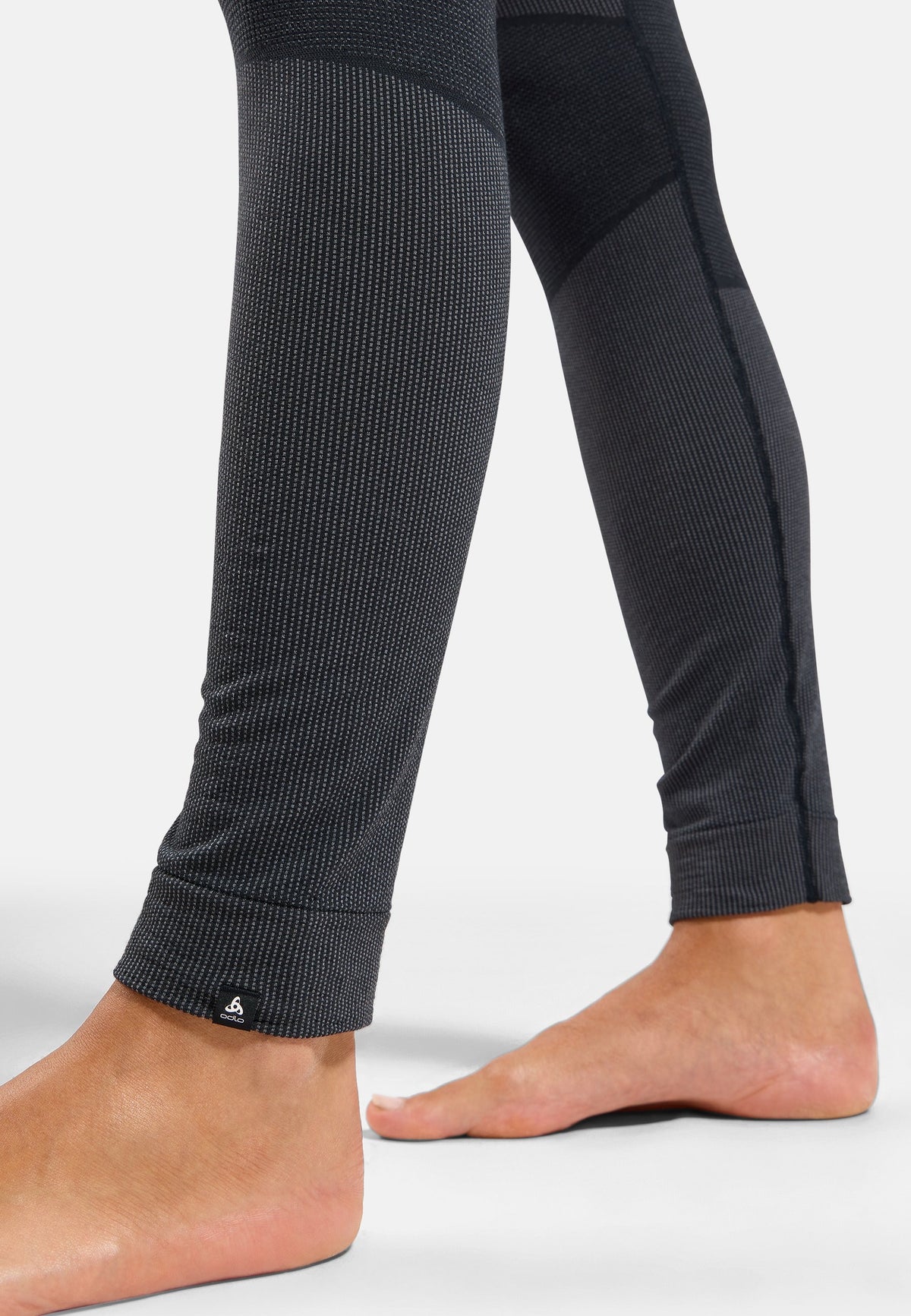 The Seamless Performance Wool full-length base layer bottoms