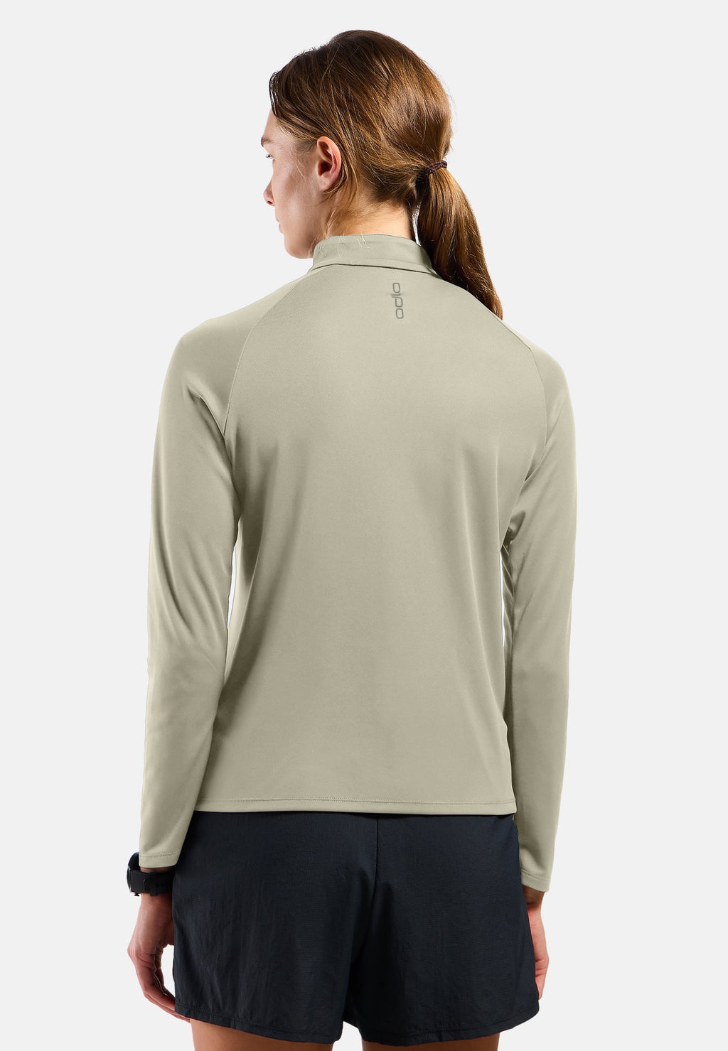 The women's Essentials half-zip running mid layer