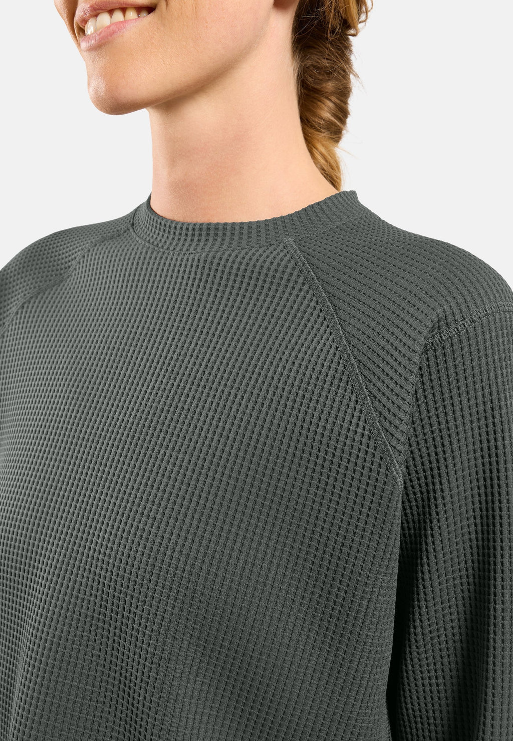 The Cubic crewneck multisport mid layer