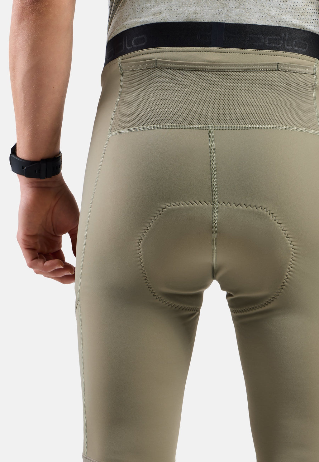 The Explorer men's cargo short tights
