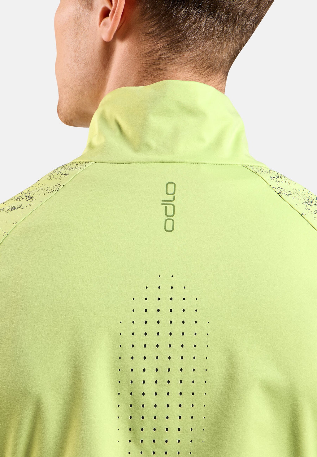 The Zeroweight Pro Warm reflective running jacket 2.0