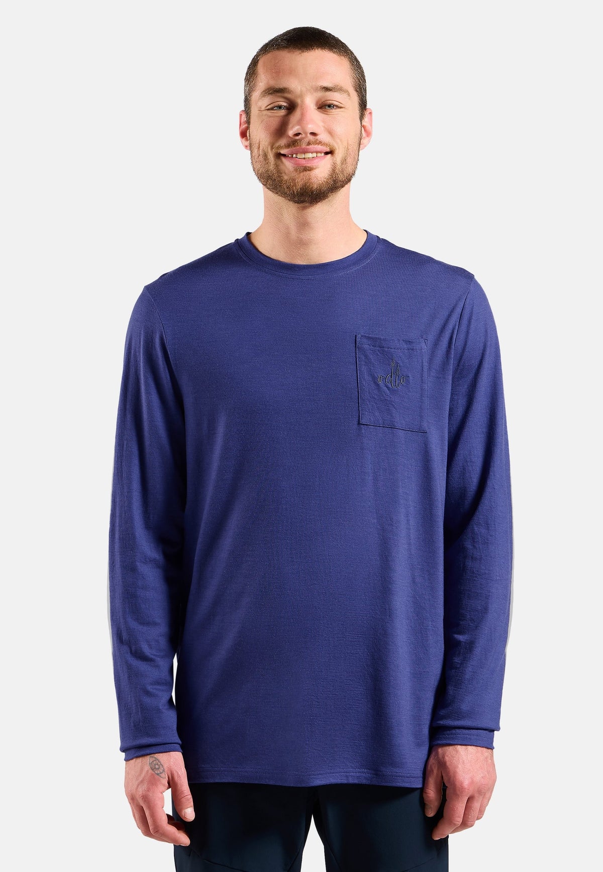 The Ascent merino 200 pocket long sleeve t-shirt