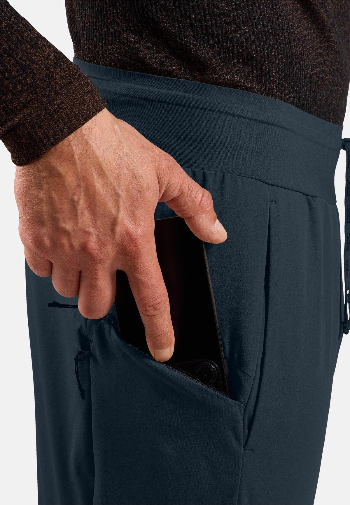 The Zeroweight Pro Warm windproof cross-country pants