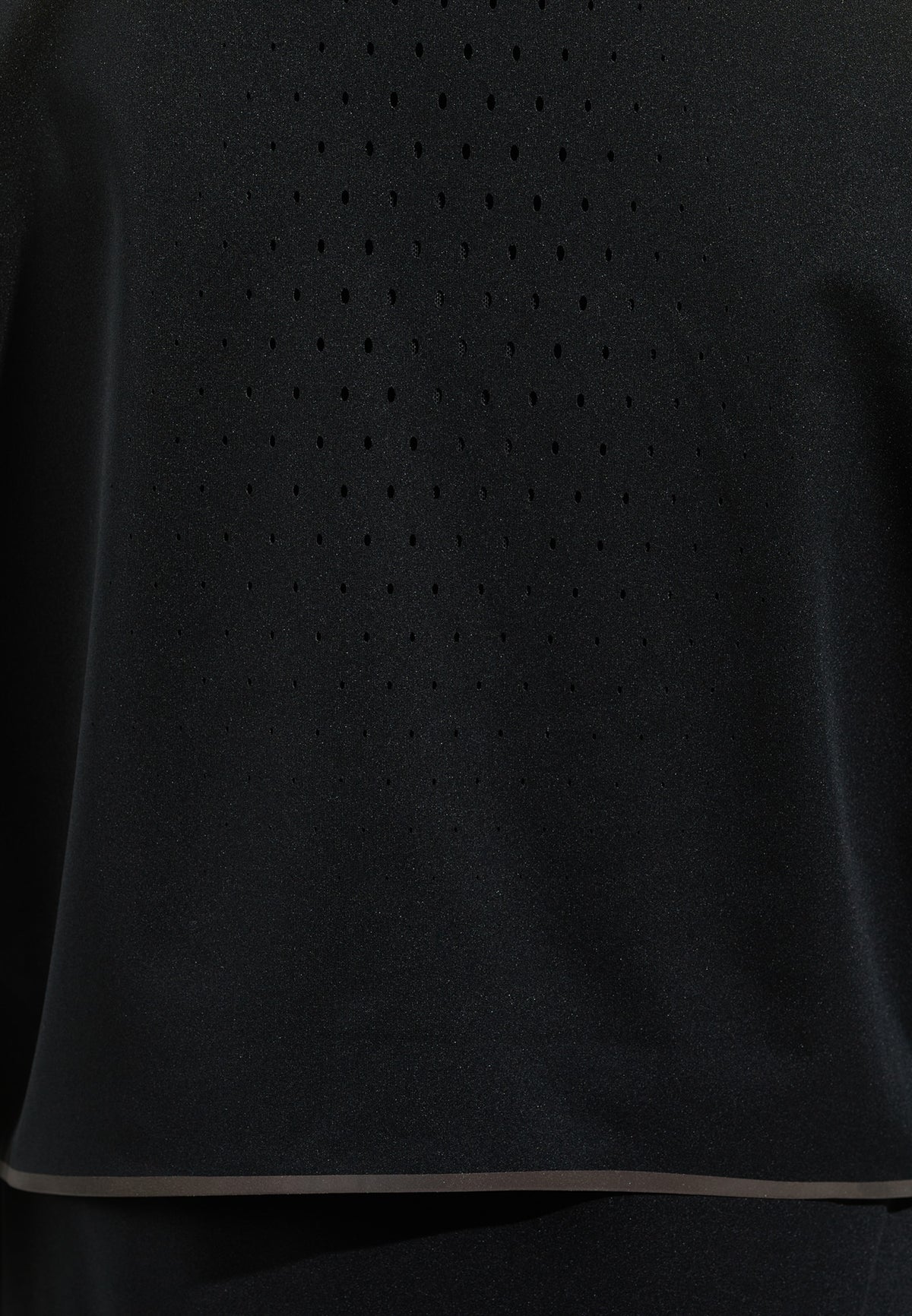 The Zeroweight Pro Warm reflective running jacket