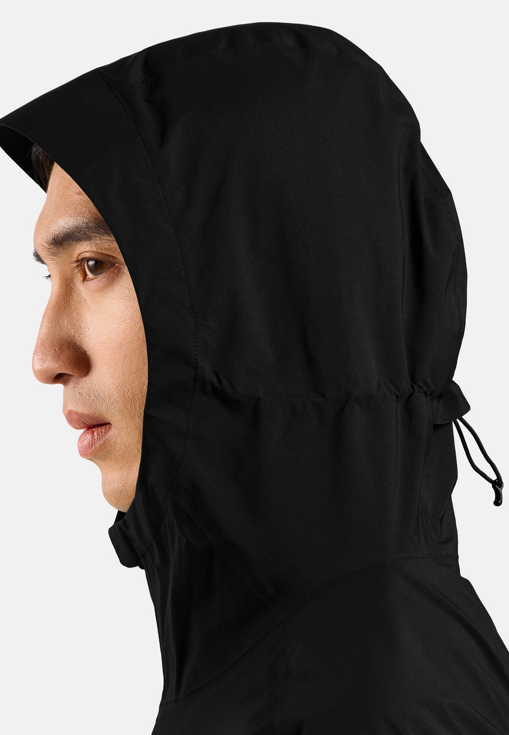 The men's Aegis 2.5L waterproof hardshell jacket