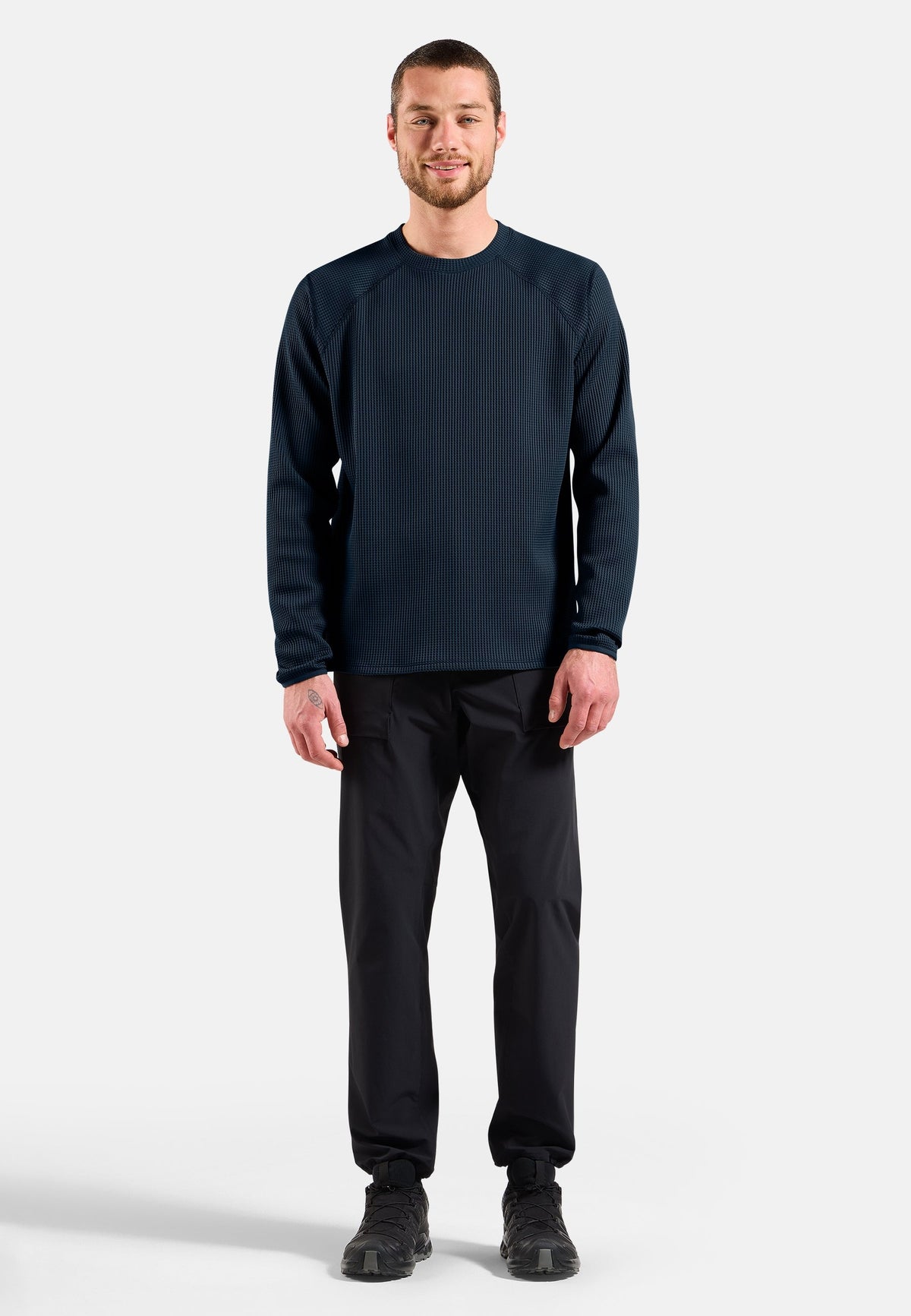 The Cubic crewneck multisport mid layer