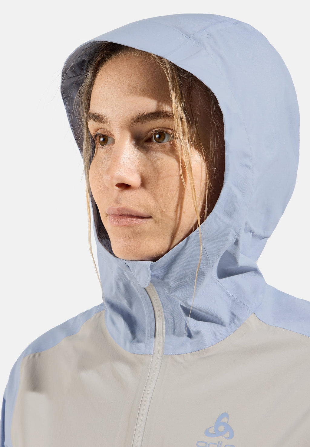 The women's Aegis 2.5L waterproof hardshell jacket