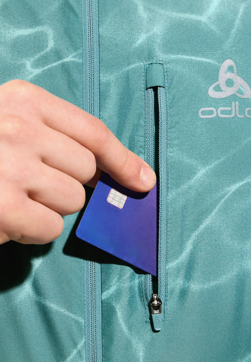 The POW Zeroweight running jacket