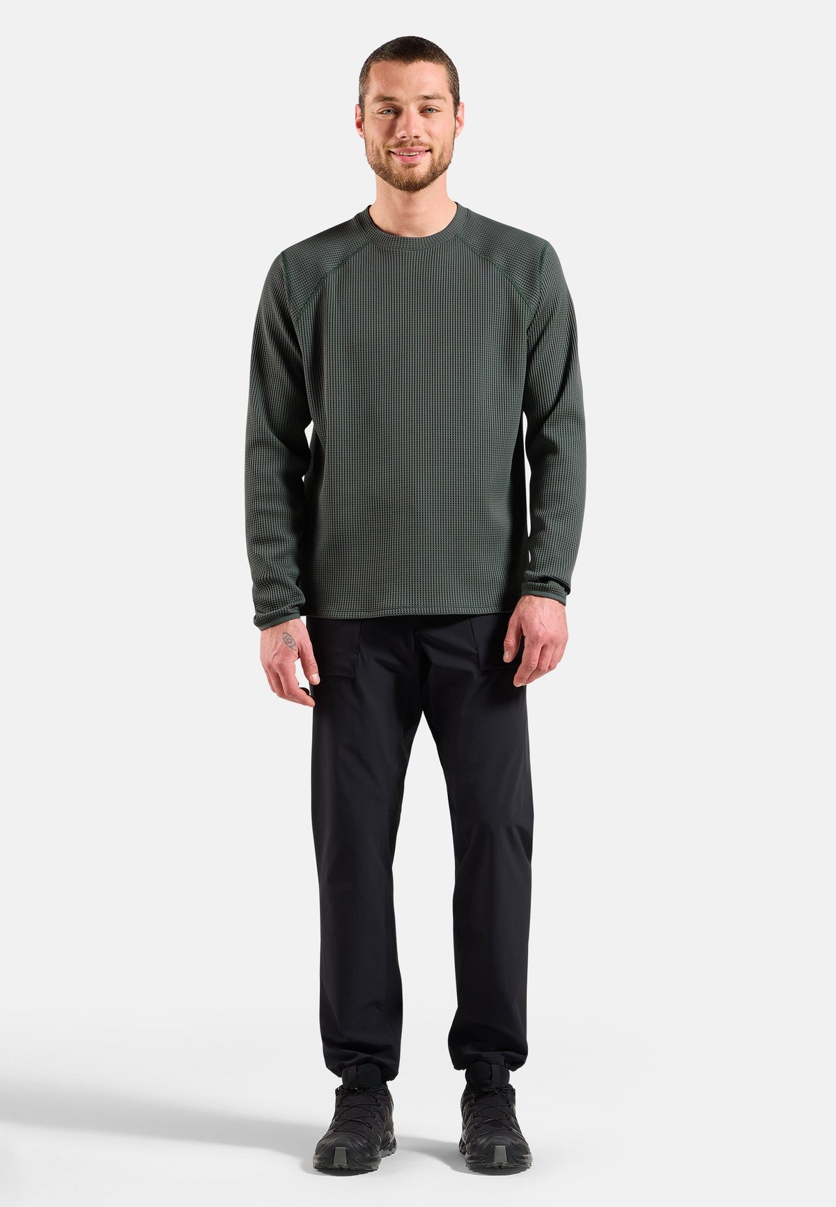 The Cubic crewneck multisport mid layer