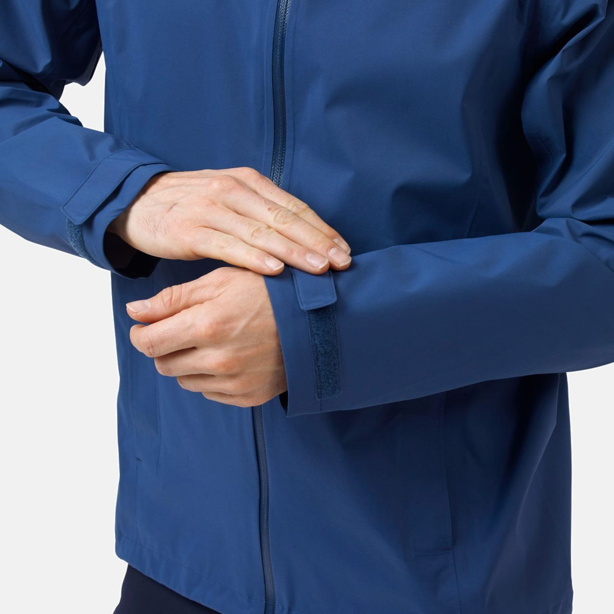 The men's Aegis 2.5L waterproof hardshell jacket