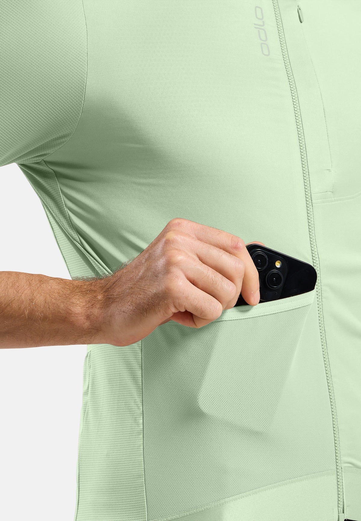 The Explorer Pro Chill-Tec full-zip jersey