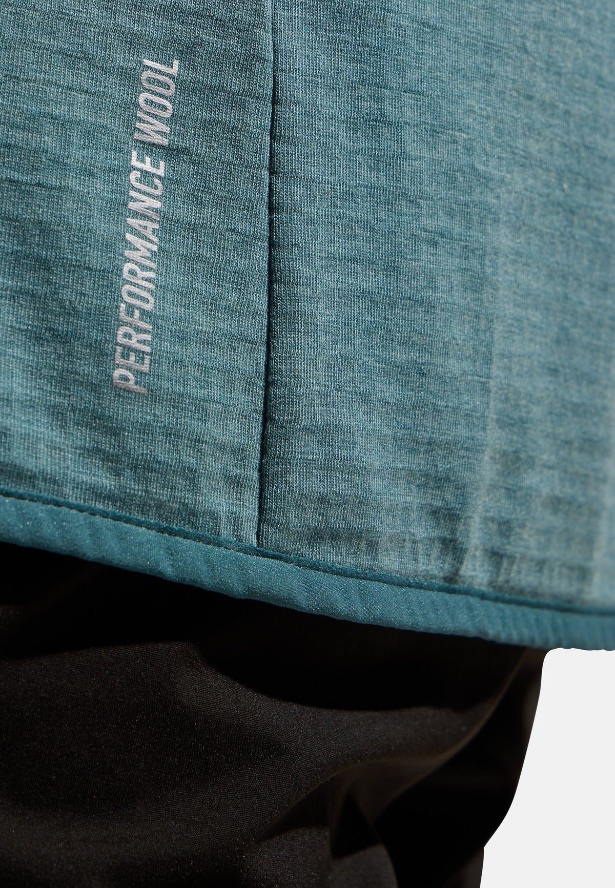The Ascent mid layer hooded zip